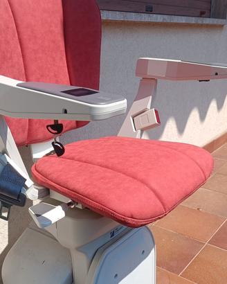 Montascale fisso a poltroncina  