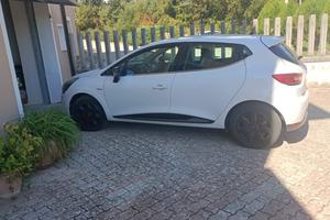 Clio km 121.000