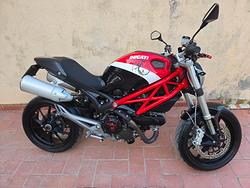 monster 1100 2010 finanziabile 