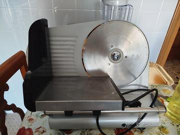 affettatrice Optima elettrica 
