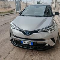 Toyota ch r 1.8 hibryd 