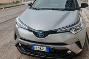 Toyota ch r 1.8 hibryd 