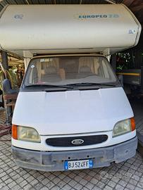 Camper ford