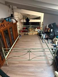 Struttura letto matrimoniale