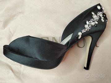 Décolleté spuntato nero