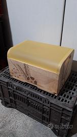 Porta pane in legno con tagliere