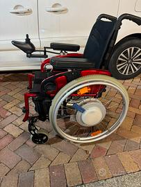 Carrozzina pieghevole elettrica disabili