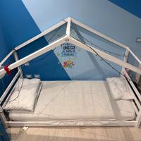 Letto Montessori casetta in legno con materasso