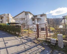 4 LOCALI A CITTADUCALE