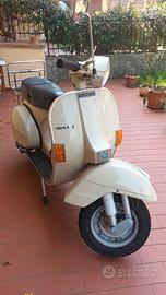 Vespa P200E