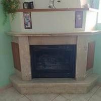 Rivestimento camino in marmo