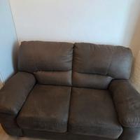 Divano 2 posti in ecopelle colore marrone vintage