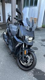 Bmw C400X