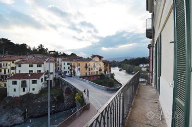 4 LOCALI A IVREA