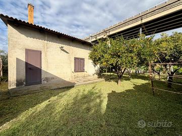 CASA INDIPENDENTE A DIAMANTE