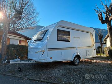 Weinsberg caraone 400lk 5 posti