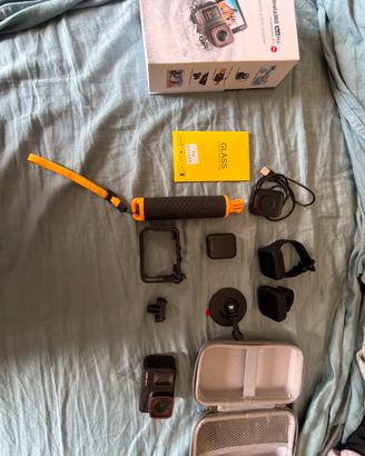 Insta360 ace pro con controllo remoto GPS