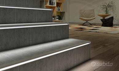 Profilo per gradini antiscivolo con soluzione LED