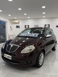 Lancia Ypsilon 1.3 MJT 75 CV
