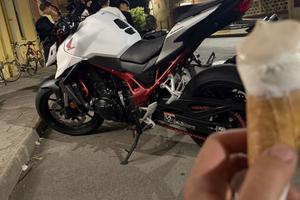 Honda Hornet 750