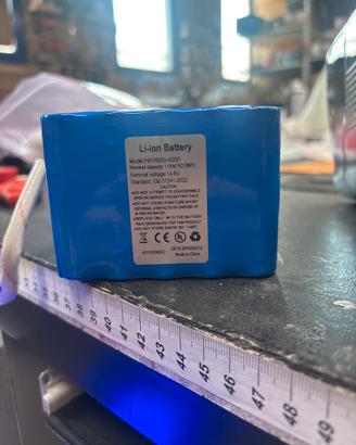 Batteria al litio 14.8 V 162.8 Ah