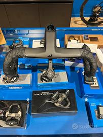 Manubrio integrato CADEX AERO