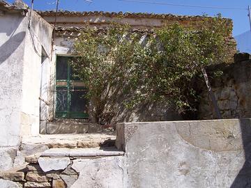 Rudere con terreno e vista panoramica Selegas (SU)