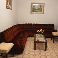 aggiungo anche un salotto