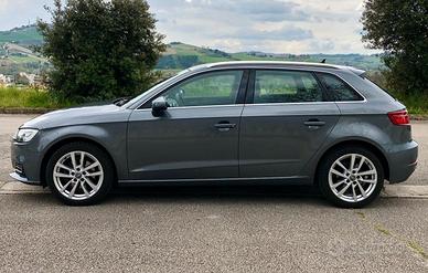 Audi A3 SPB 30 g-tron S tronic Admired