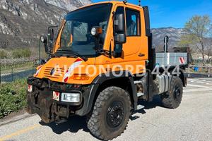 UNIMOG U400 / 238 Cv. = Patente B