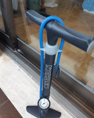 pompa per bicicletta