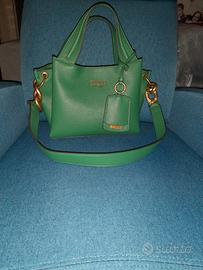 Borsa guess nuova