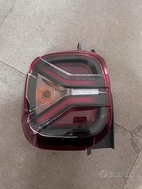 Faro anteriore sinistro dacia duster 2024