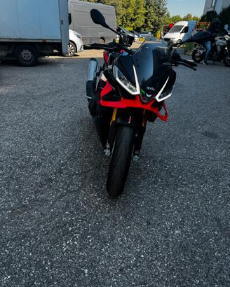 Aprilia Tuono V4 Factory