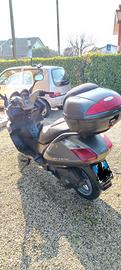 scooter Aprilia Atlantic 250