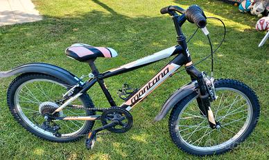 MOUNTAIN BIKE 20" MONTANA