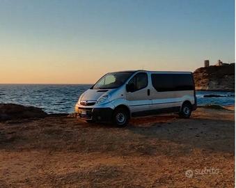 OPEL VIVARO 9 posti sedili e camperizzazione