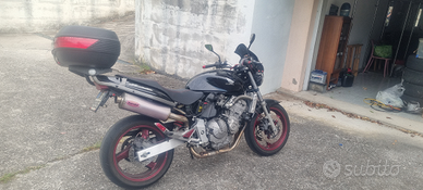 Honda hornet 600+baule givi