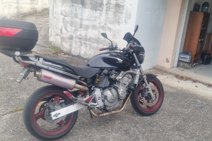 Honda hornet 600+baule givi
