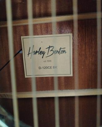 Chitarra acustica 