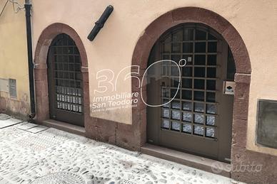 Casa a Torre via Santa Croce, Bosa