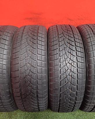 215 60 17 Gomme Invernali 80/95% GoodYea 215 60R17