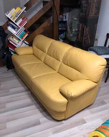 DIVANO LETTO SEMINUOVO