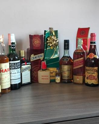 collezione bottiglie superalcolici 