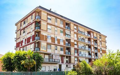 3 LOCALI con GIARDINO PRIVATO e POSTO AUTO