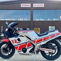 Yamaha FZ 600 1987- n2 prop. Conservata