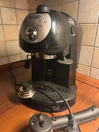 Macchina per espresso e cappuccini Delonghi
