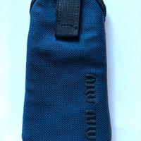 Miu miu, bustina portaocchiali, pratica e leggera