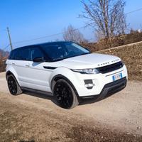 EVOQUE. 2.2   4X4  GANCIO