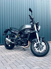 Benelli Leoncino 800 abs + telai borse laterali